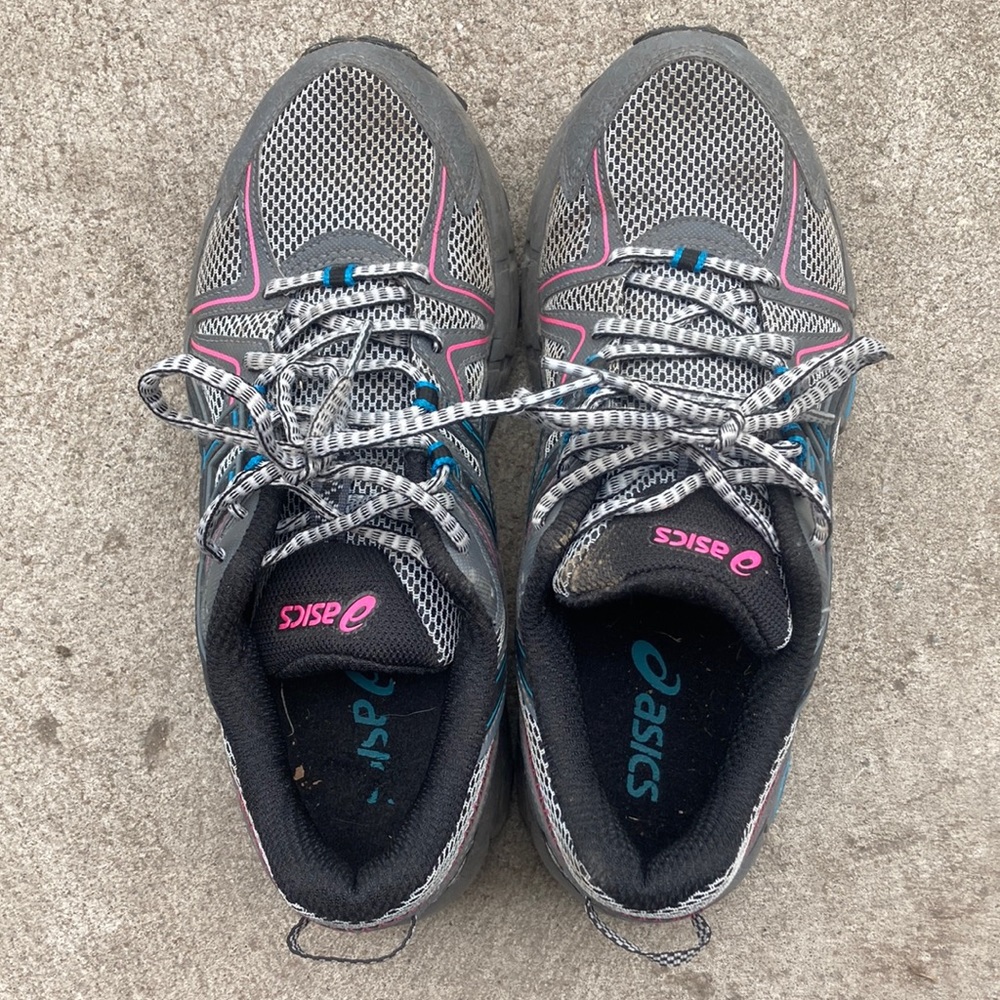 ASICS gel Kahana size 7 trail shoe